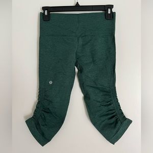 Lululemon size 4 biker shorts/legginings